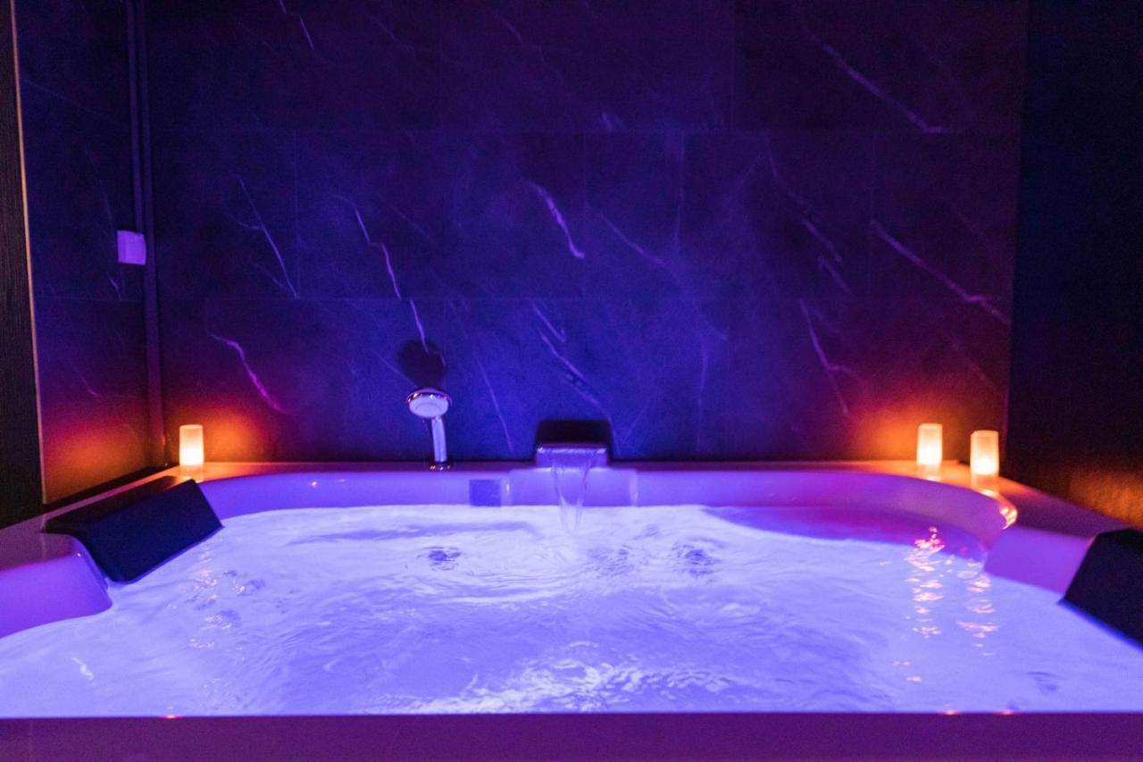 * Spa & Detente # Suite Privee # Tours # Netflix * Zewnętrze zdjęcie