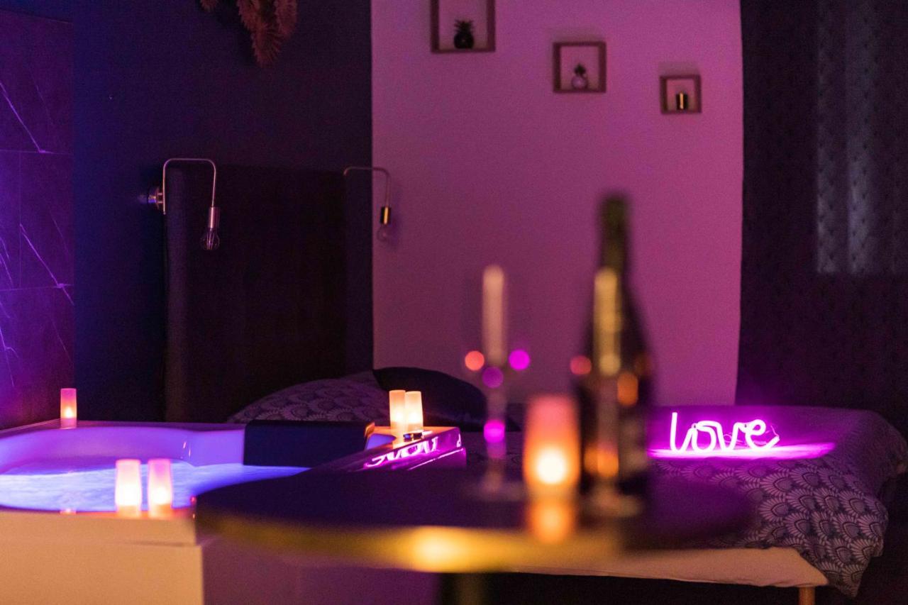 * Spa & Detente # Suite Privee # Tours # Netflix * Zewnętrze zdjęcie